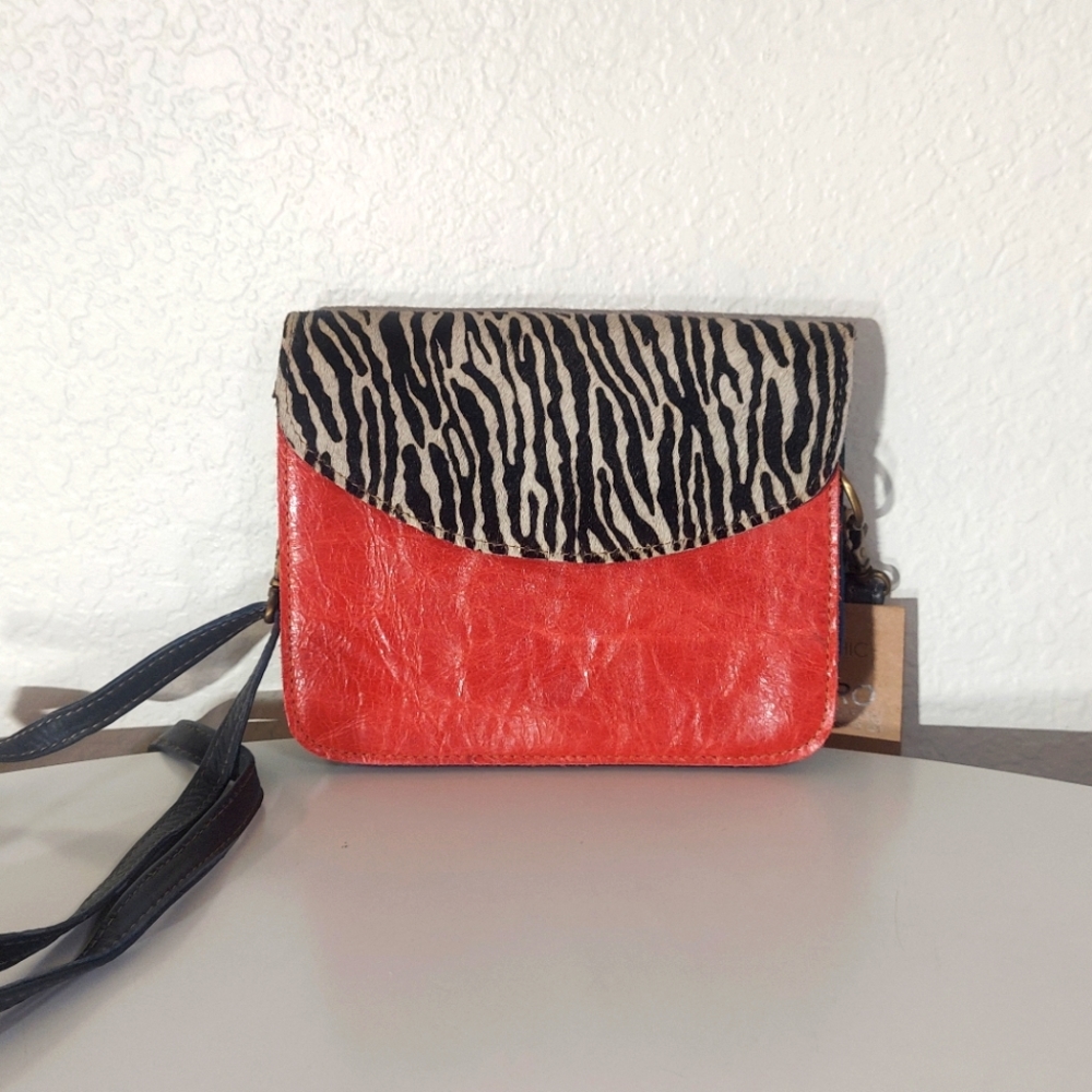 2 Chic Multicolor Leather Foldover Crossbody Bag